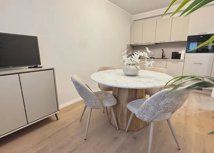 Ideale City-wohnung Mit 2 Schlafzimmern & Parking * Дортмунд