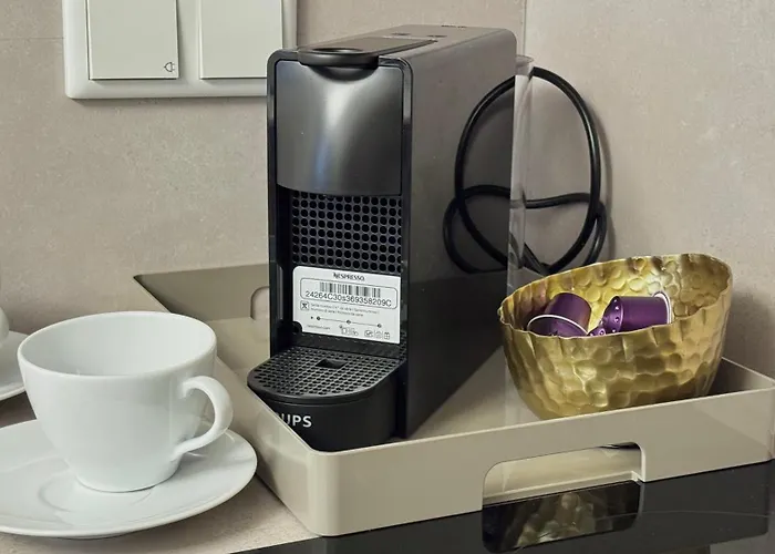 Ideale City-wohnung Mit 2 Schlafzimmern & Parking