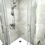 Ideale City-wohnung Mit 2 Schlafzimmern & Parking * Dortmund